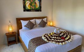 Pattri Dihati Lembongan